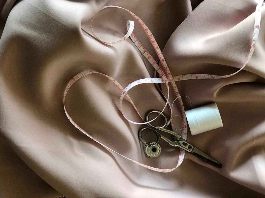 COUTURE-AMEUBLEMENT